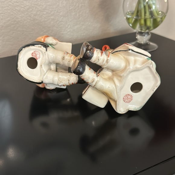 VINTAGE Gold Castle Girl and Boy bookends OR figurines. In perfect condition. - Picture 4 of 5